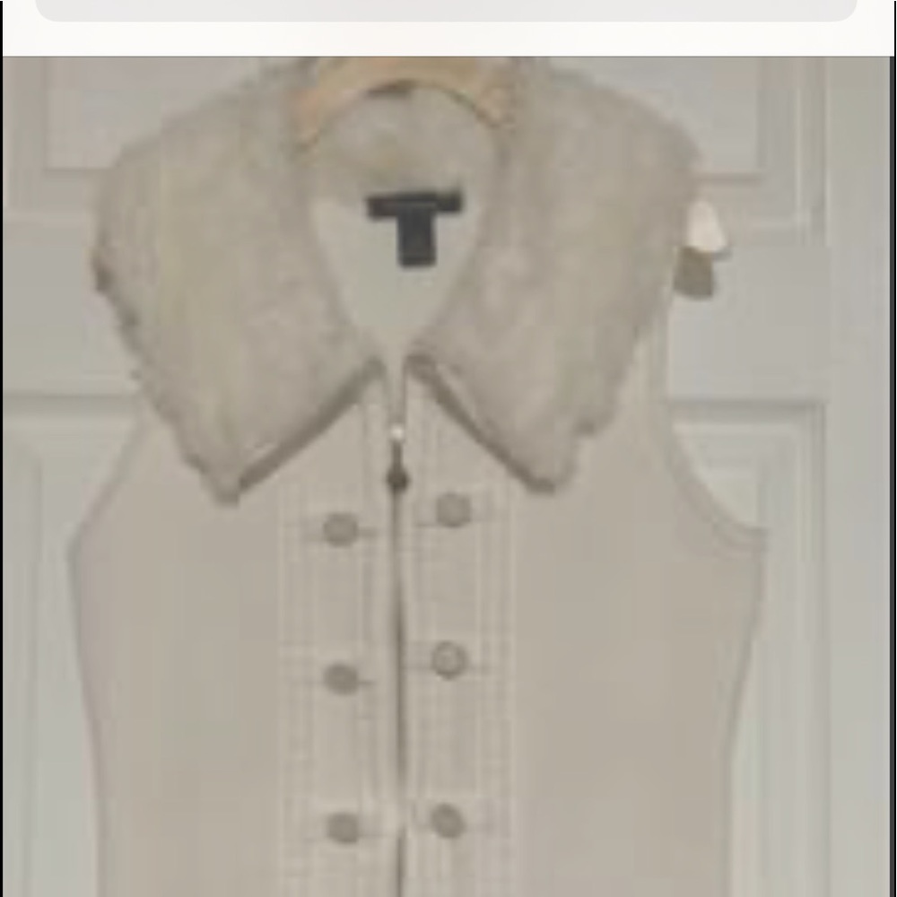 White House Black Market gorgeous ivory vest size medium worn once